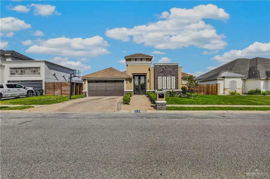 3300 Crimson Avenue, Mission, TX 78573 - #2
