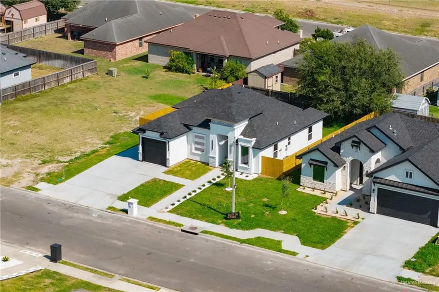 1703 W Hayes Avenue, Alton, TX 78573 - #2