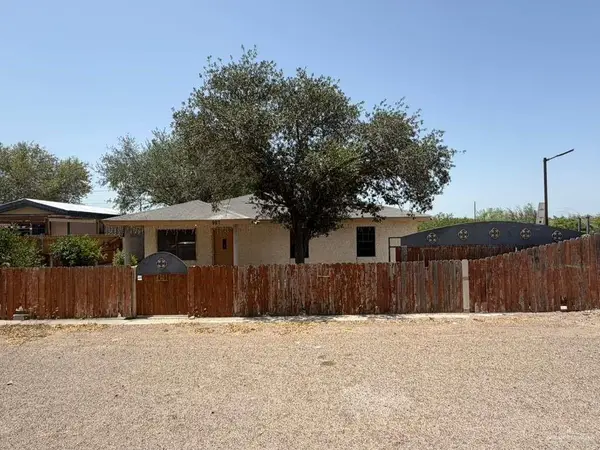 987 Humberto Garza Jr. Street, Roma, TX 78584
