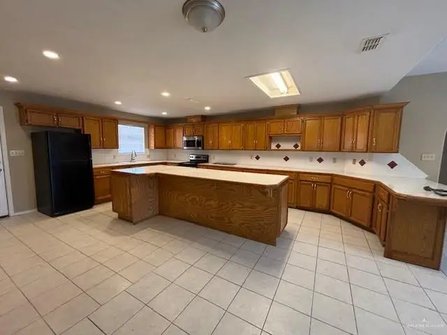 2203 N Days Circle, Pharr, TX 78577 - #3