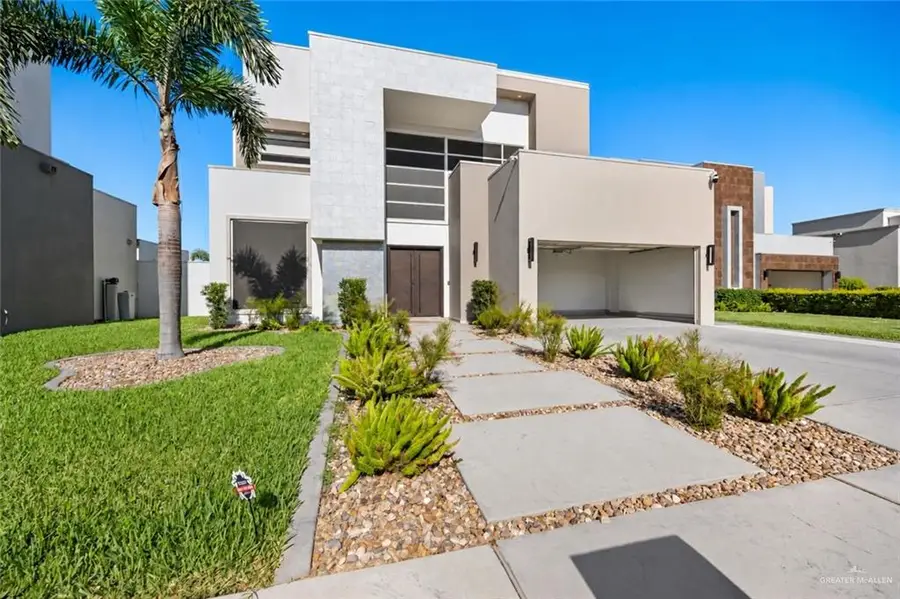 200 S Grovewood Avenue, Mission, TX 78572 - #2