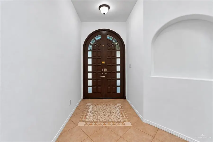 583 Greystone Circle, Alamo, TX 78516 - #3