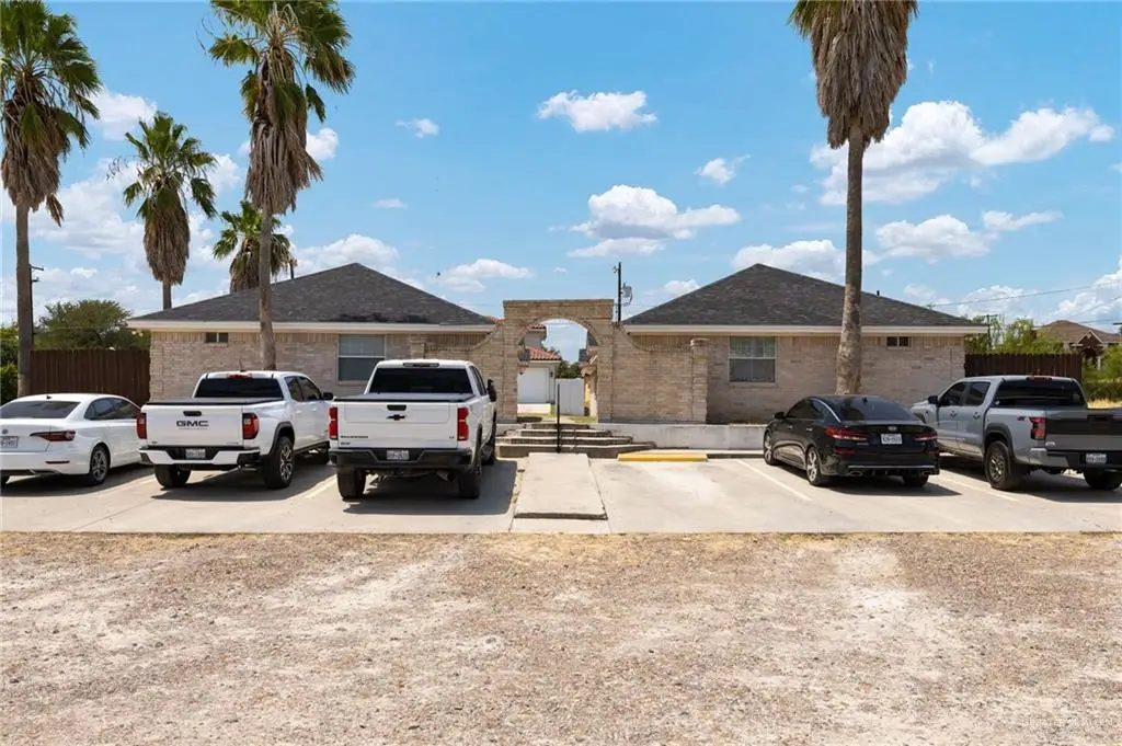 401 J.c. Ramirez Avenue, Roma, TX 78584 - #1