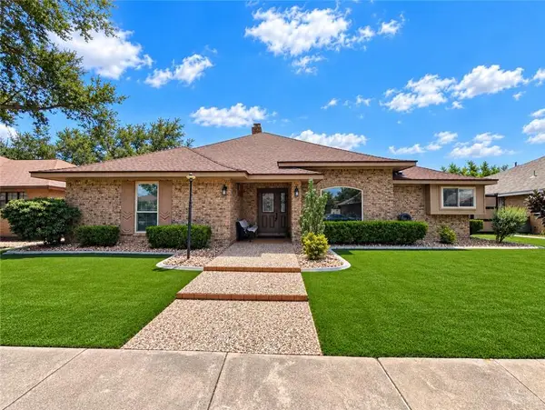 2421 Robin Avenue, McAllen, TX 78504