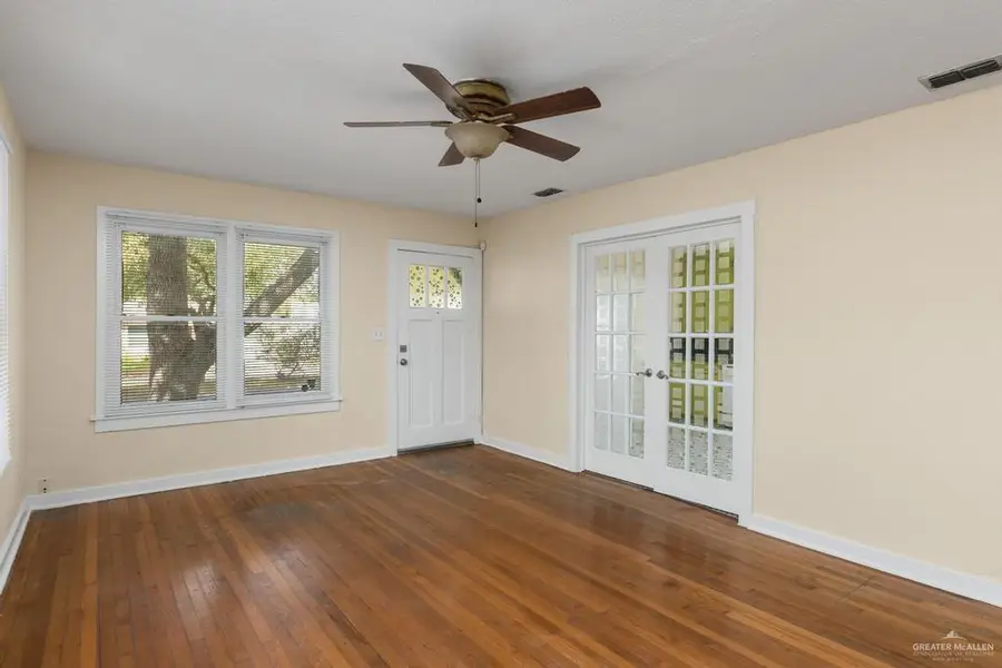 208 N 8th Street, McAllen, TX 78501 - #2