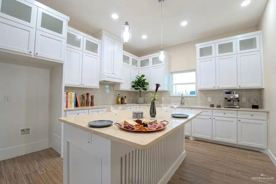 343 Barcelona Street, Donna, TX 78537 - #3