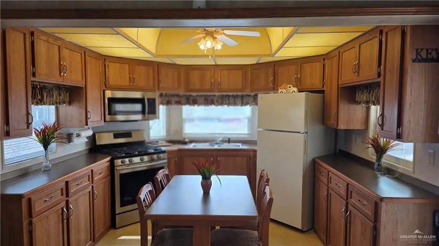 2420 Bobolink Circle W, Palmview, TX 78572 - #2
