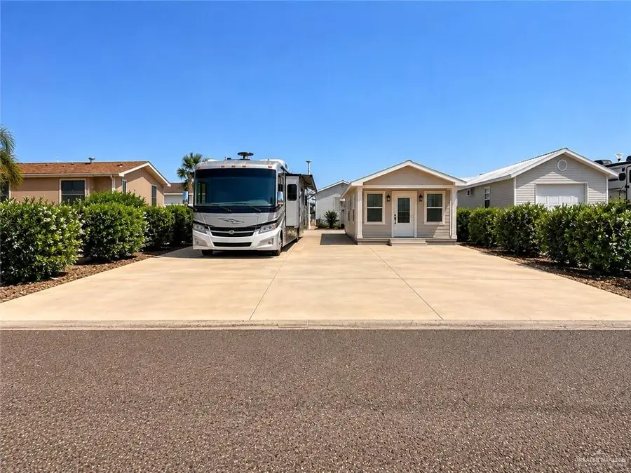 1904 Lost Greens Drive, Mission, TX 78572 - #2