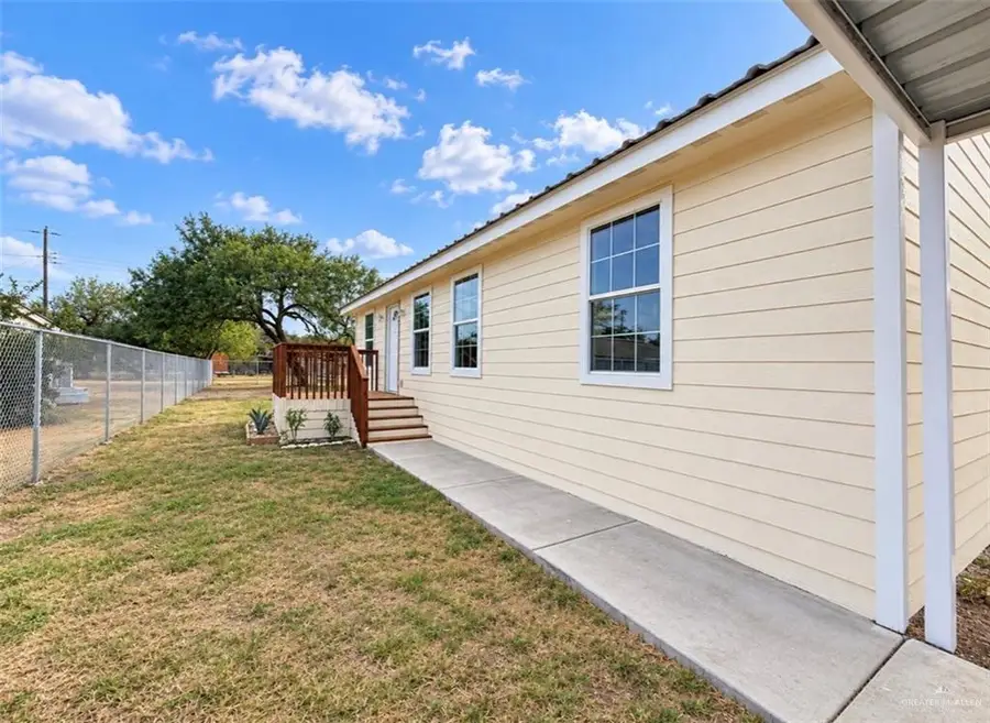 709 E De Soto Avenue, Alamo, TX 78516 - #3