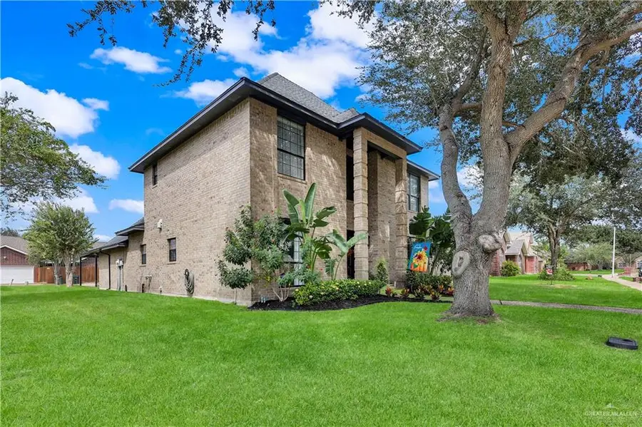 2021 E 27th Street, Mission, TX 78574 - #2