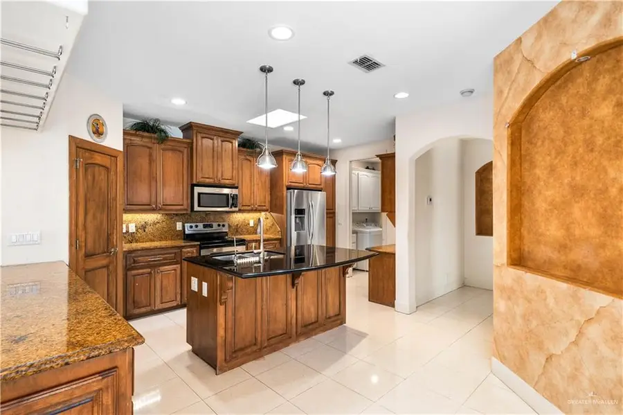 3849 S D Street, McAllen, TX 78503 - #2
