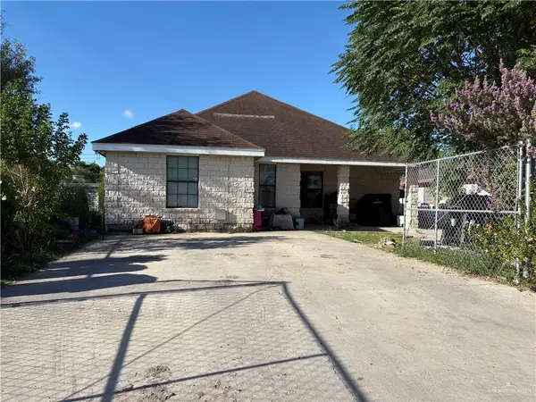 886 W San Francisco Avenue W, Raymondville, TX 78580