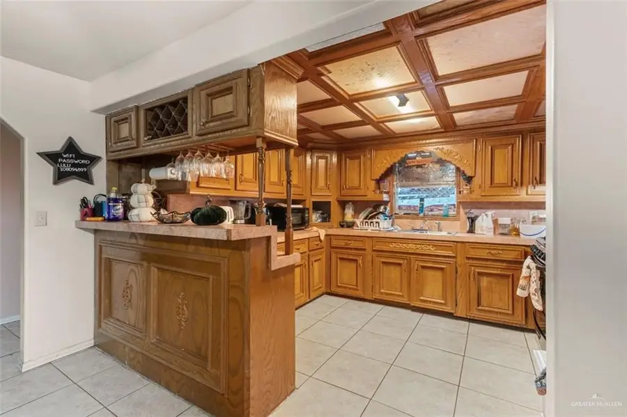 409 E Clarke Street, Rio Grande City, TX 78582 - #3