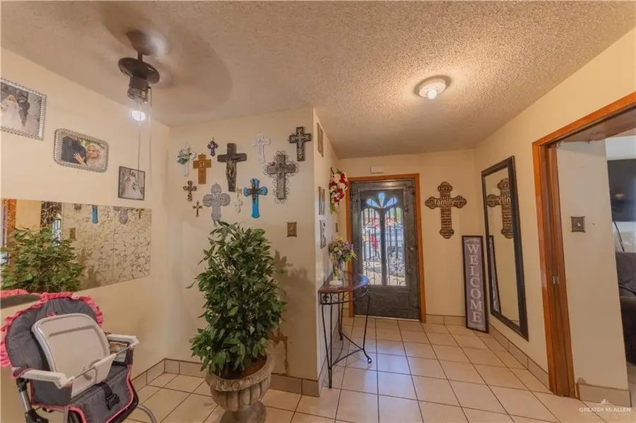 201 W Kelly Avenue, Pharr, TX 78577 - #2