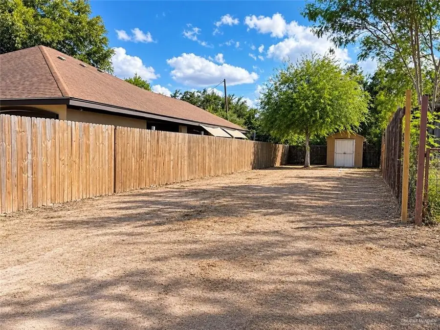 717 E Duranta Avenue, Alamo, TX 78516 - #2