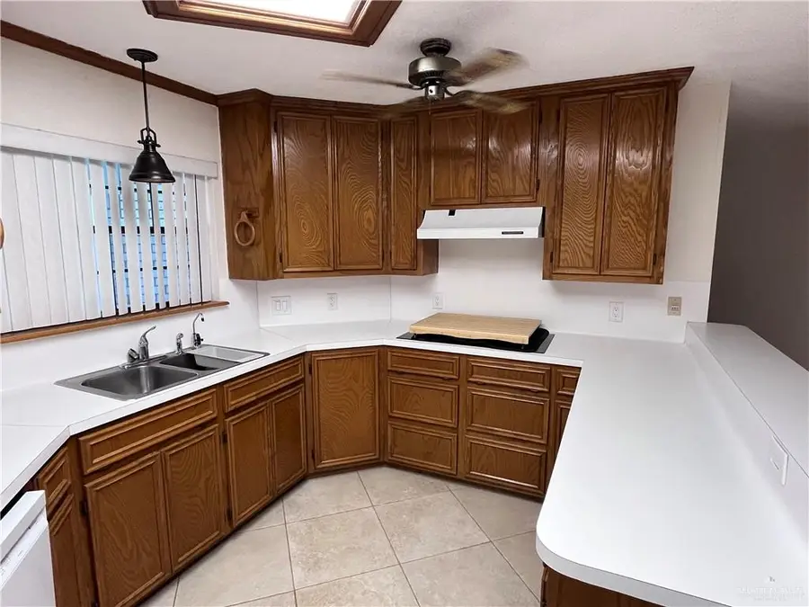 837 Nada Drive, Alamo, TX 78516 - #3