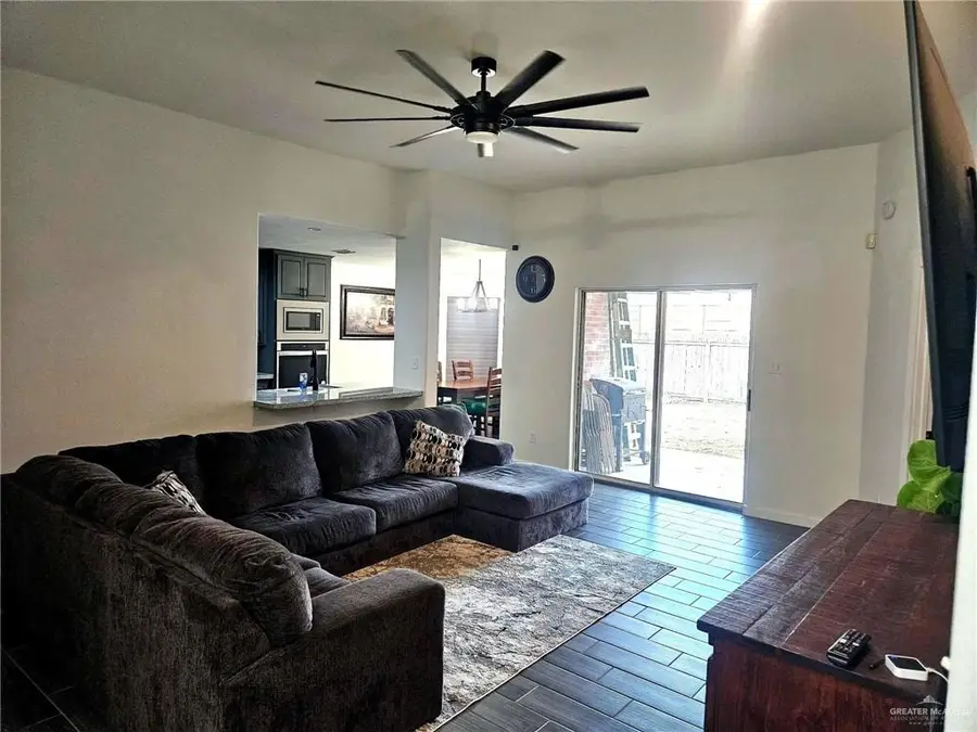 2701 Quamasia Avenue, McAllen, TX 78504 - #3