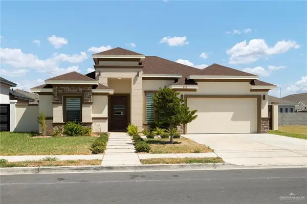 916 N Brushfield Avenue, Edinburg, TX 78541