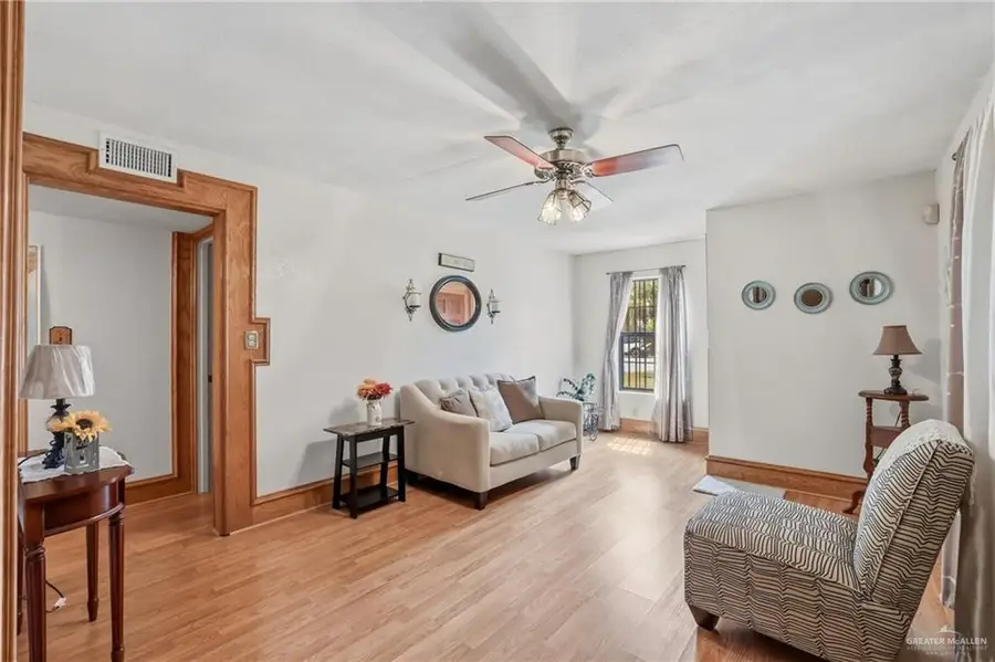 2207 E Washington Street, Harlingen, TX 78550 - #2