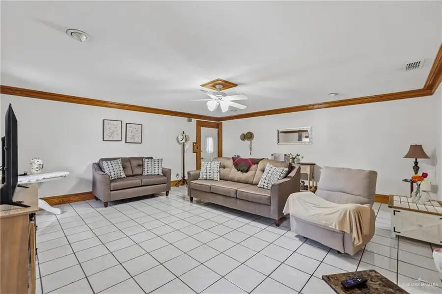 2207 E Washington Street, Harlingen, TX 78550 - #3