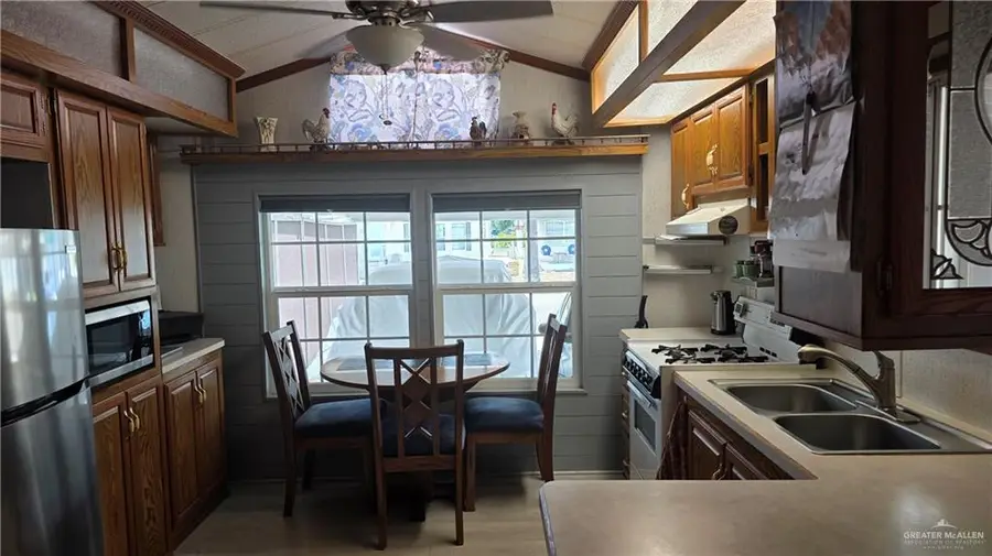 2513 Bobolink Circle W, Palmview, TX 78572 - #2