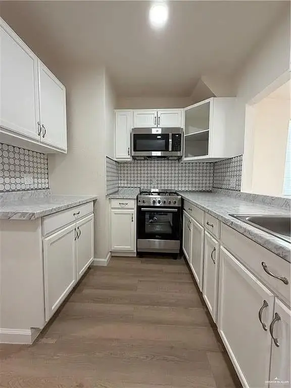 837 S 13th Street, Alamo, TX 78516 - #2