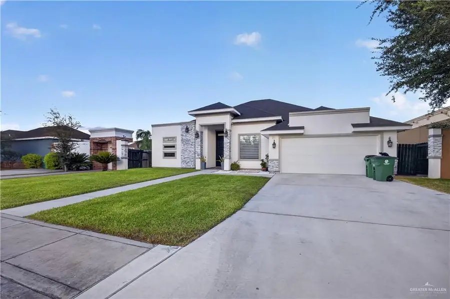 211 N 17th Street, Hidalgo, TX 78557 - #3