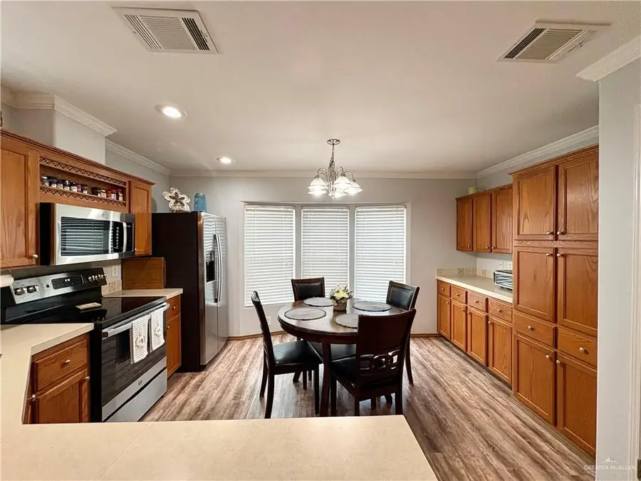 7500 Eagle Drive, Mission, TX 78572 - #3