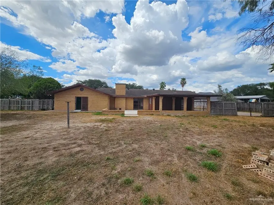 330 Oak Street, Rio Grande City, TX 78582 - #3