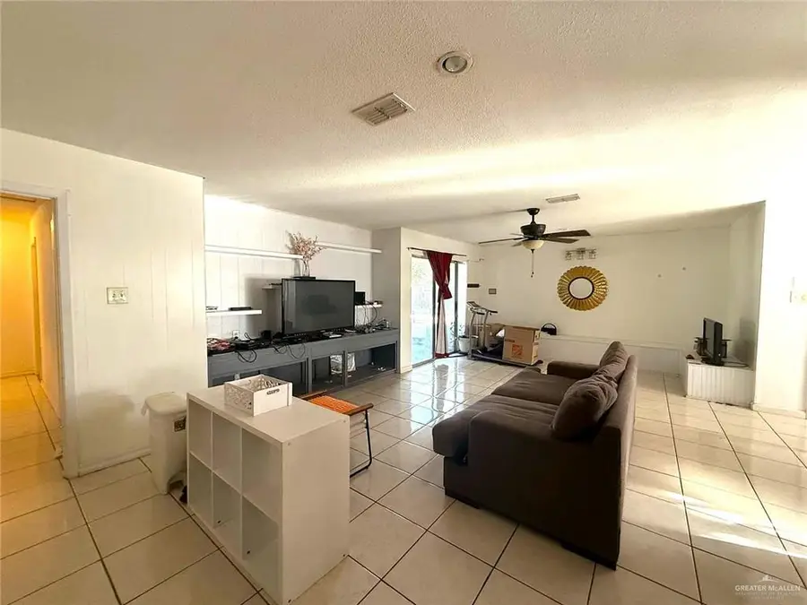 501 W Tamarack Avenue, McAllen, TX 78501 - #3