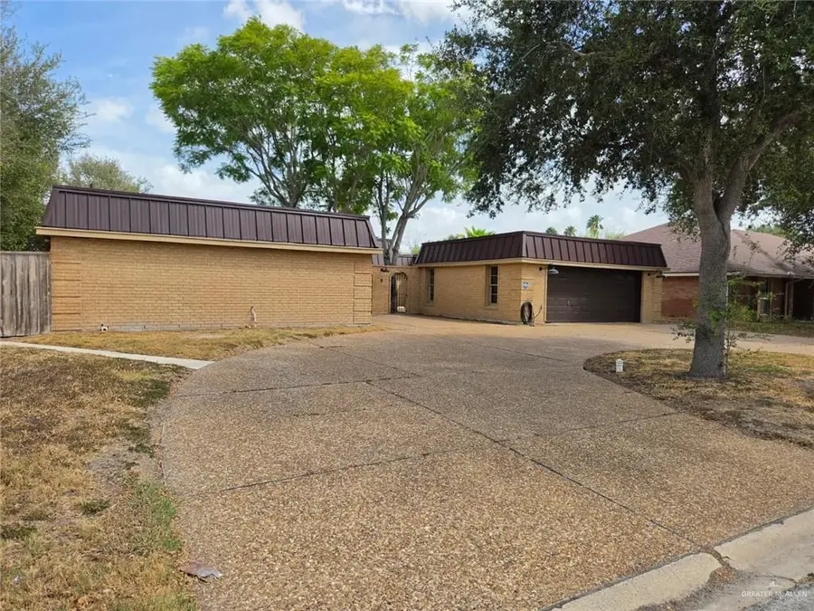 5210 Palm Valley Drive S, Palm Valley, TX 78552 - #3