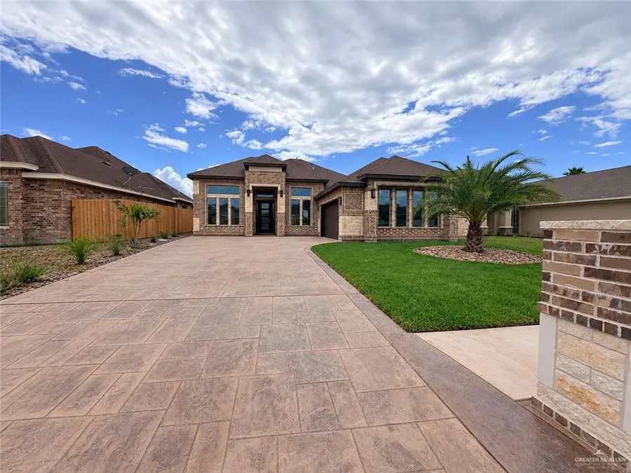 708 E Redwood Street, Pharr, TX 78577 - #2