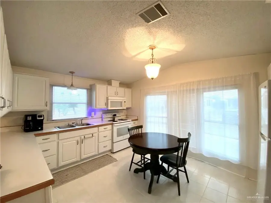 2500 E Bogey Drive, Mission, TX 78572 - #2