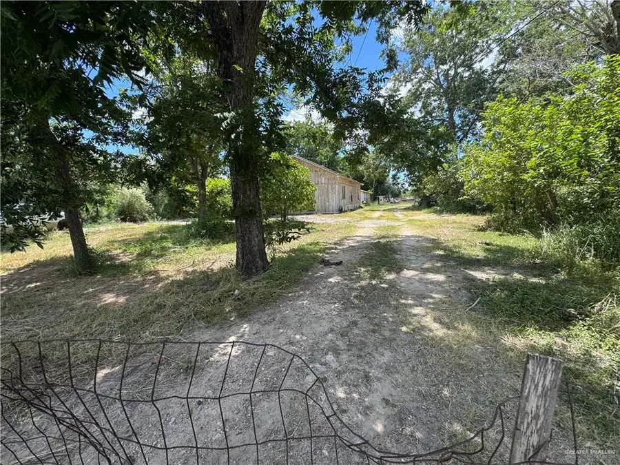 1222 S Tio Avenue, Weslaco, TX 78596 - #3
