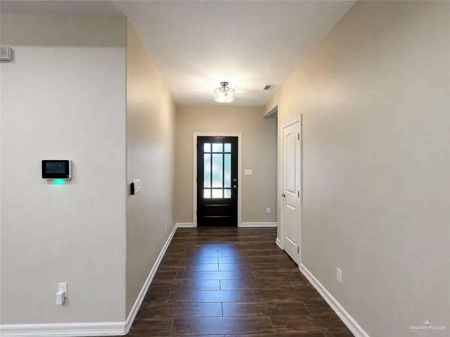 2508 E Bella Vista Avenue, Alton, TX 78573 - #2