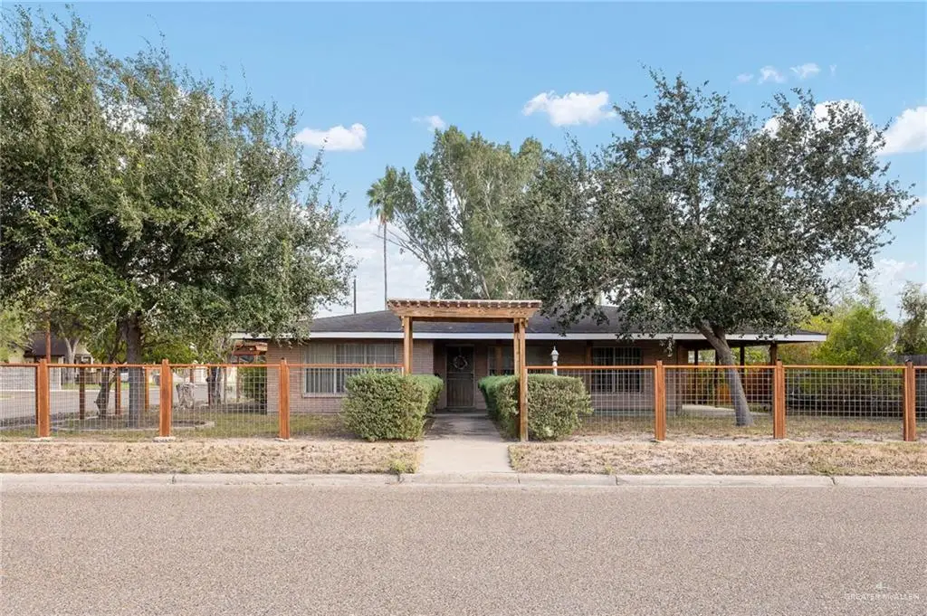 321 W Peter Street, Edinburg, TX 78541 - #1