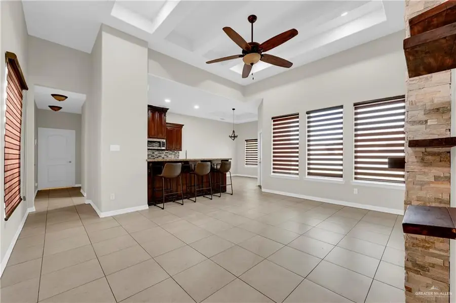 1602 W Calle Espana, Pharr, TX 78577 - #2