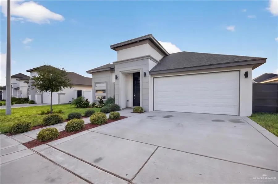 1013 N Trinity Street, Edinburg, TX 78542 - #3