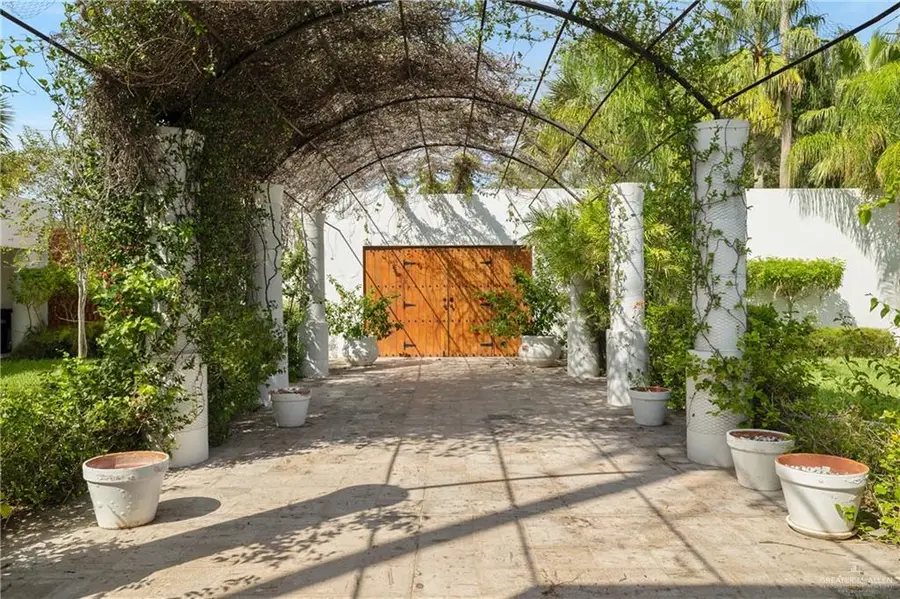 323 Nightingale Avenue, McAllen, TX 78504 - #3