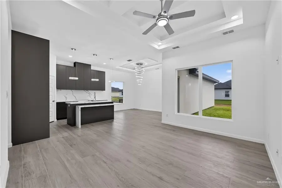 1220 E Evergreen Avenue, San Juan, TX 78589 - #3