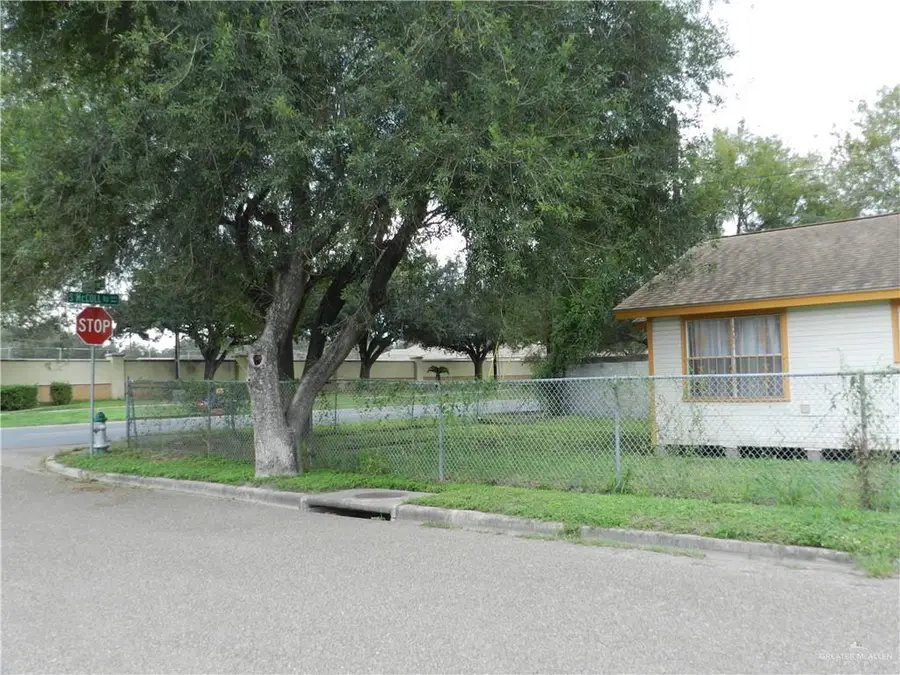 3521 S Mccoll Road S, McAllen, TX 78503 - #2