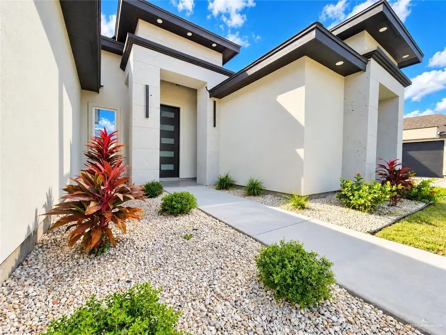 306 N 31st Street, Hidalgo, TX 78557 - #3