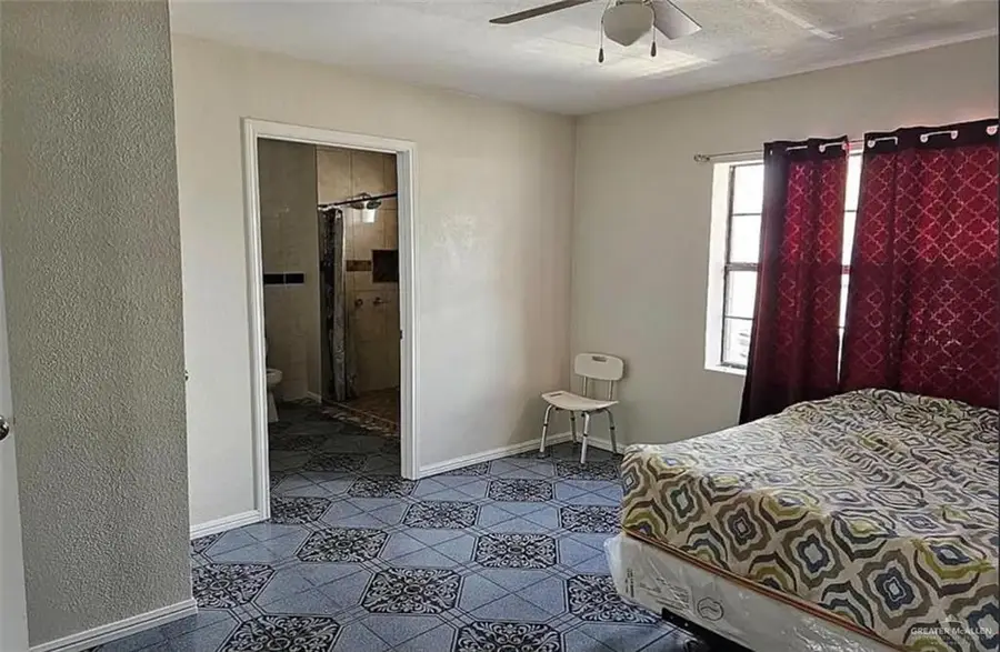 224 N La Paloma Street, Rio Grande City, TX 78582 - #2