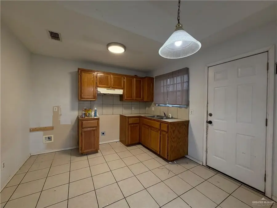 1016 Chicago, Edinburg, TX 78541 - #2