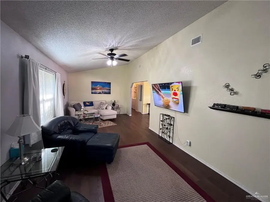 840 Santa Anna Drive, Alamo, TX 78516 - #3