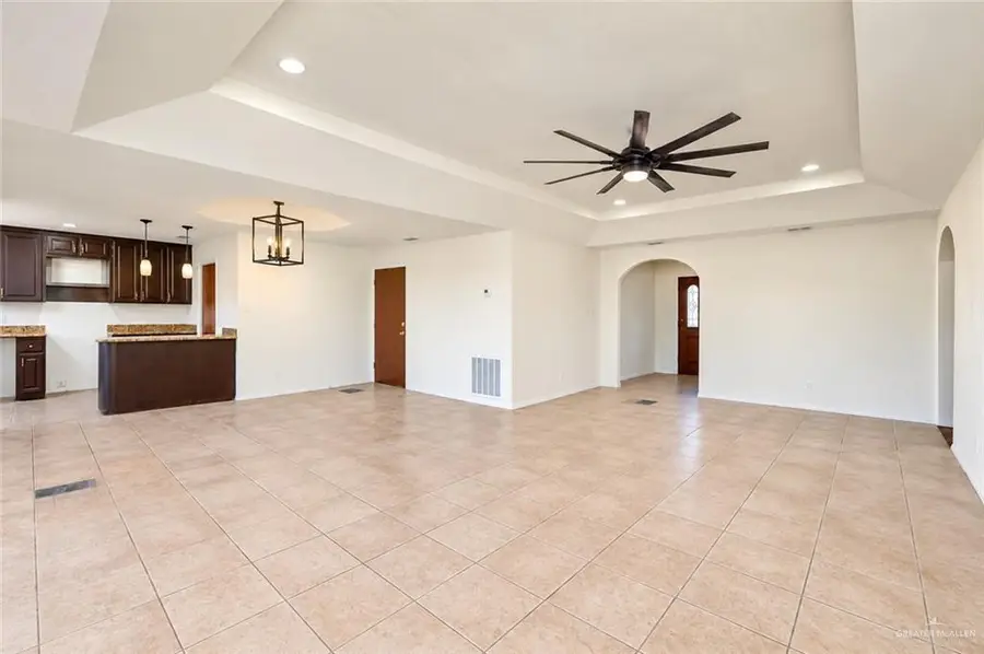 514 Baltic Avenue, Edinburg, TX 78539 - #2