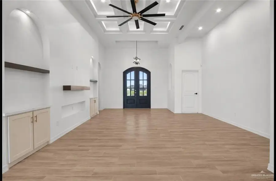 2805 E Sabinal Avenue, Hidalgo, TX 78557 - #3