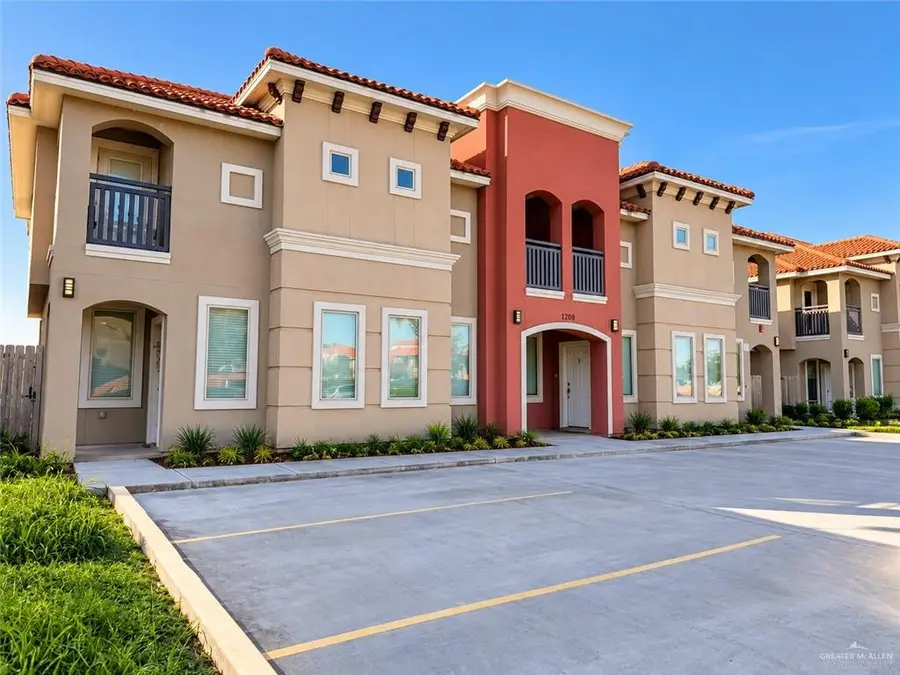 1208 E Pineridge Avenue E, McAllen, TX 78503 - #3