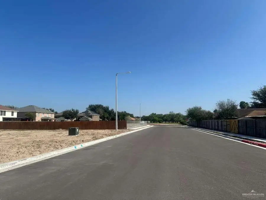 3500 Zinnia Avenue, McAllen, TX 78504 - #2