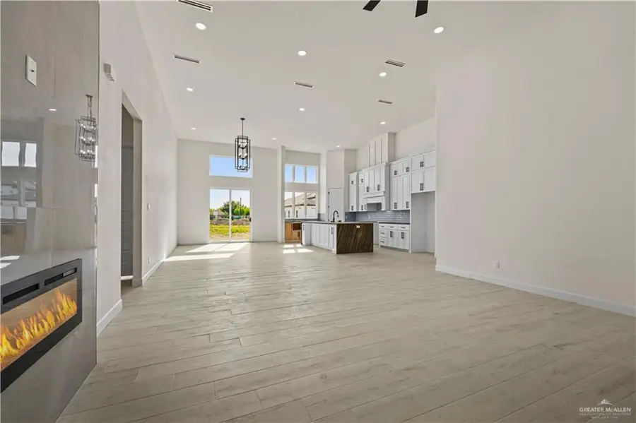 3024 N Adler, Edinburg, TX 78541 - #3